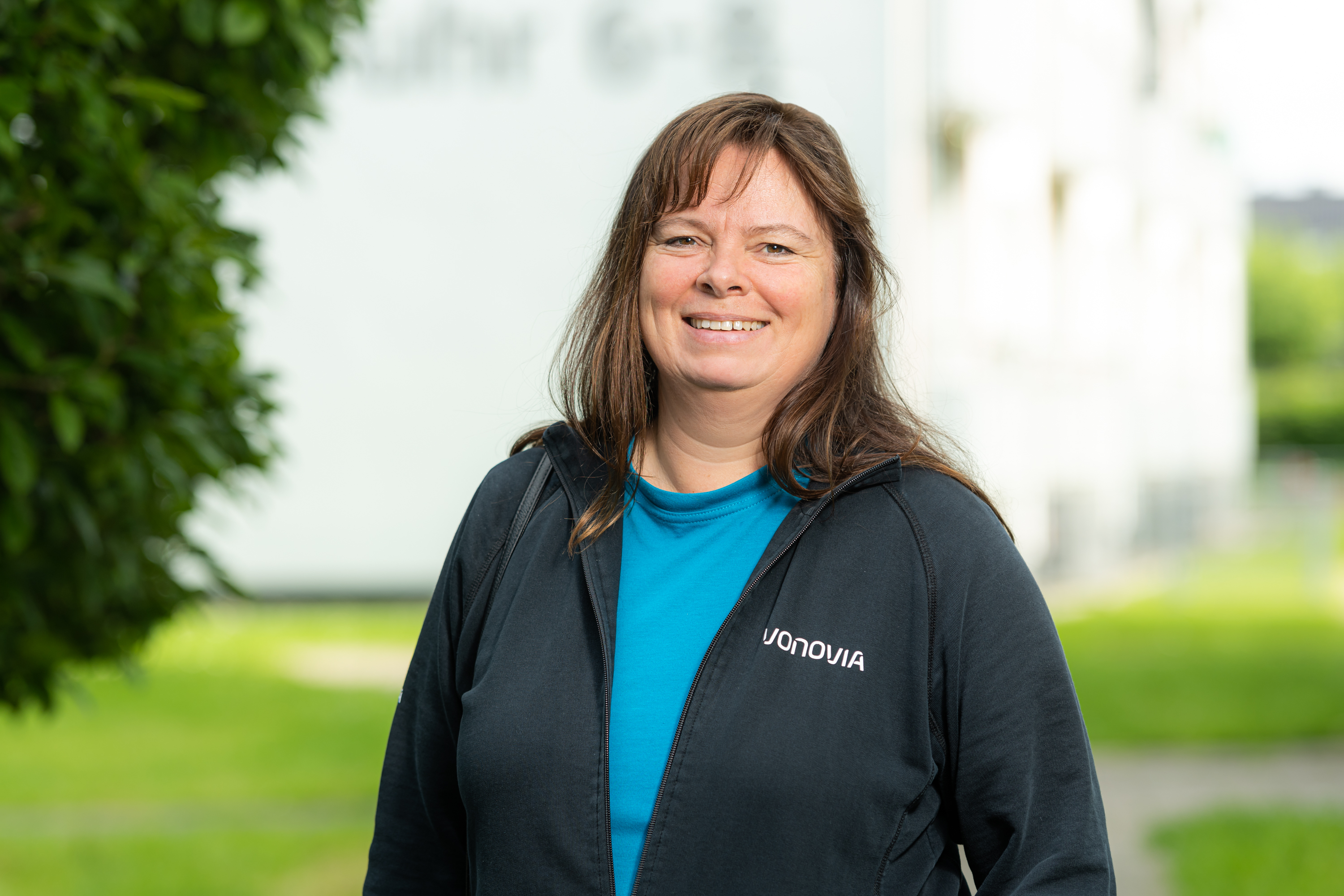 Mitarbeiterin von Vonovia im Portrait Mitarbeiterin von Vonovia im Portrait